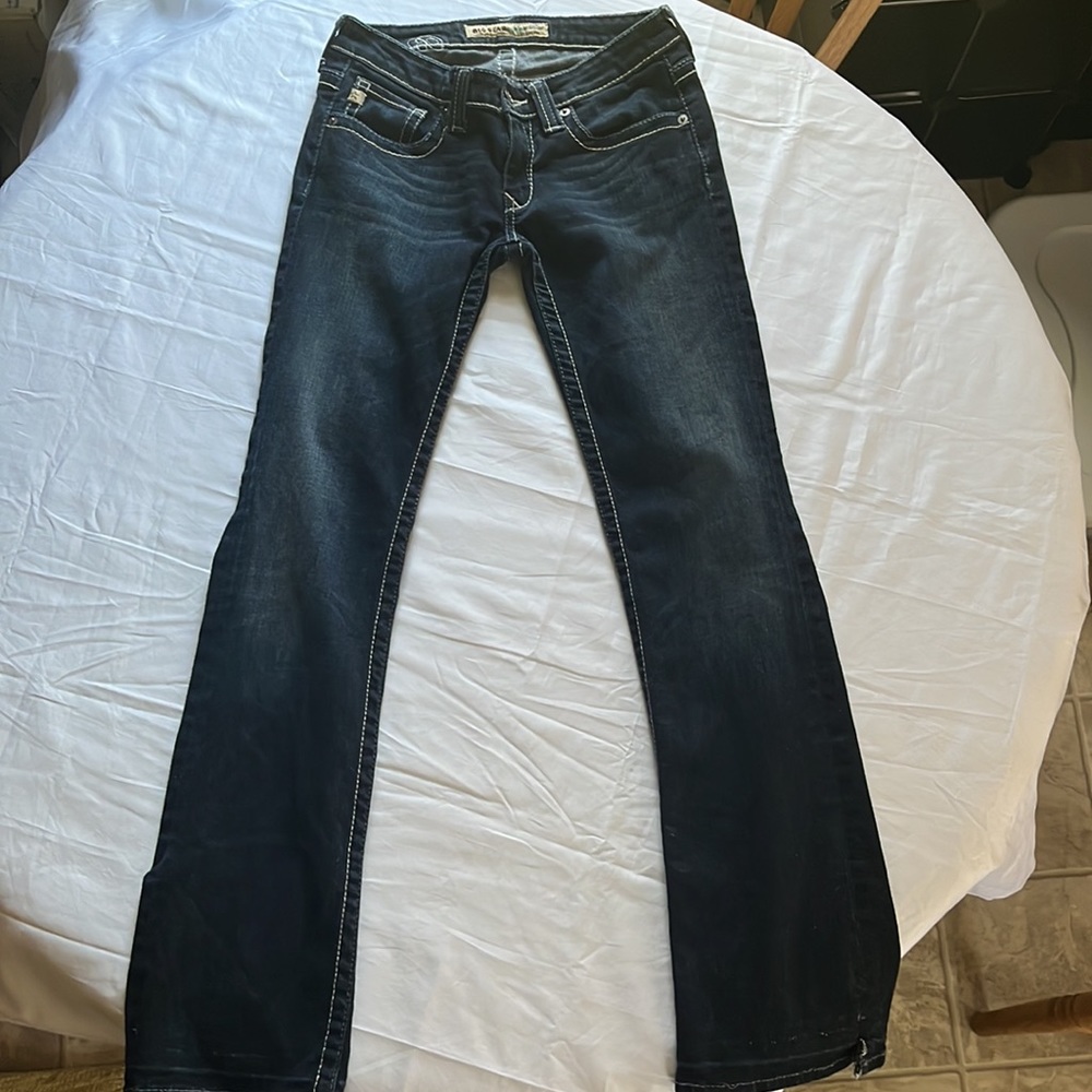 Big Star Sweet Boot Ultra Low Rise 26R Dark denim Super Cute & Comfy
